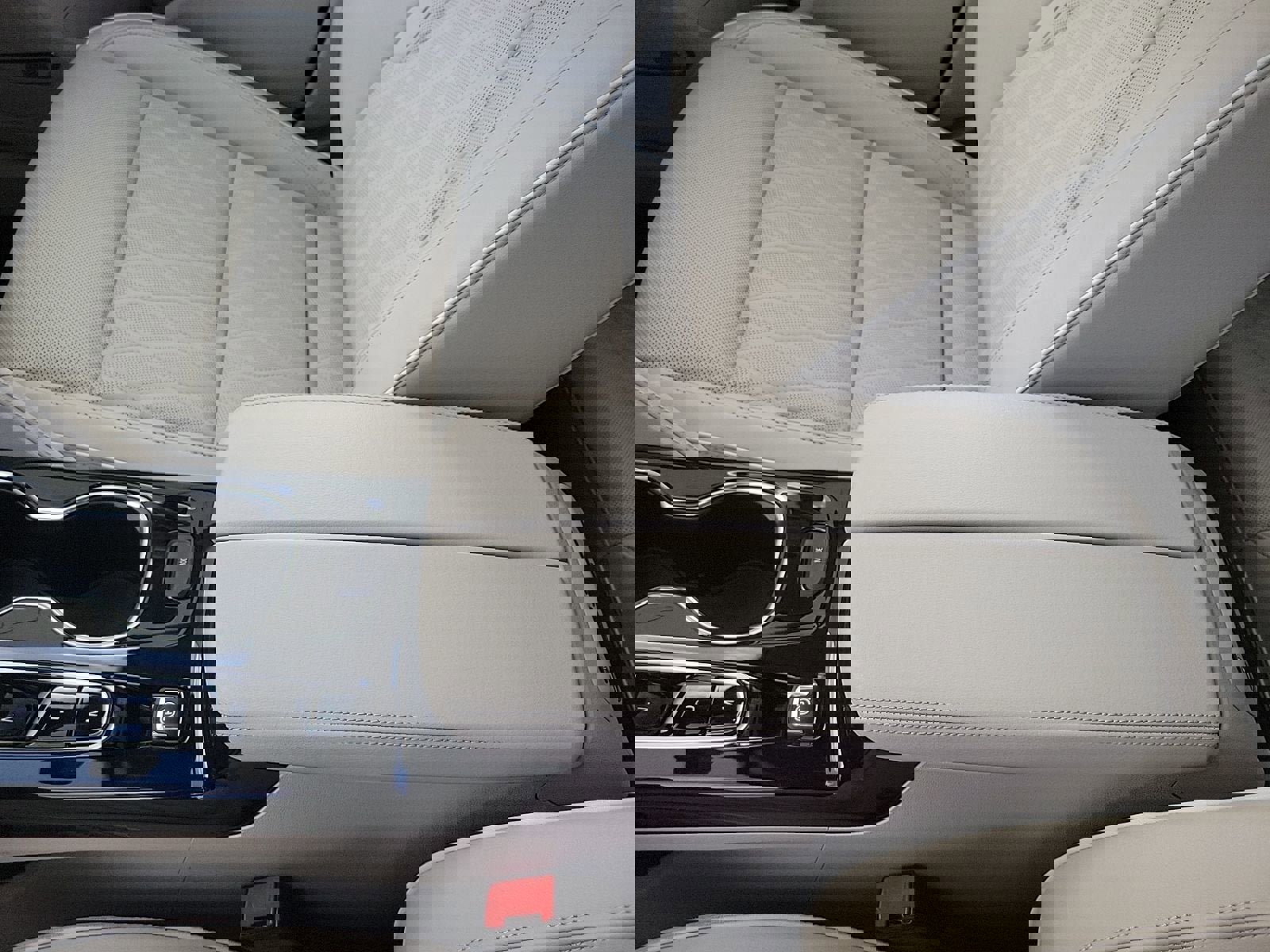 Certified 2023 Buick Envision Avenir image 22