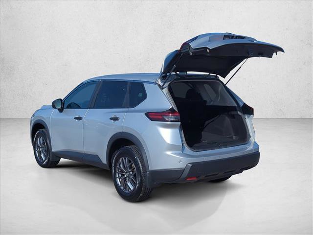 Used 2024 Nissan Rogue S AWD/4WD image 8