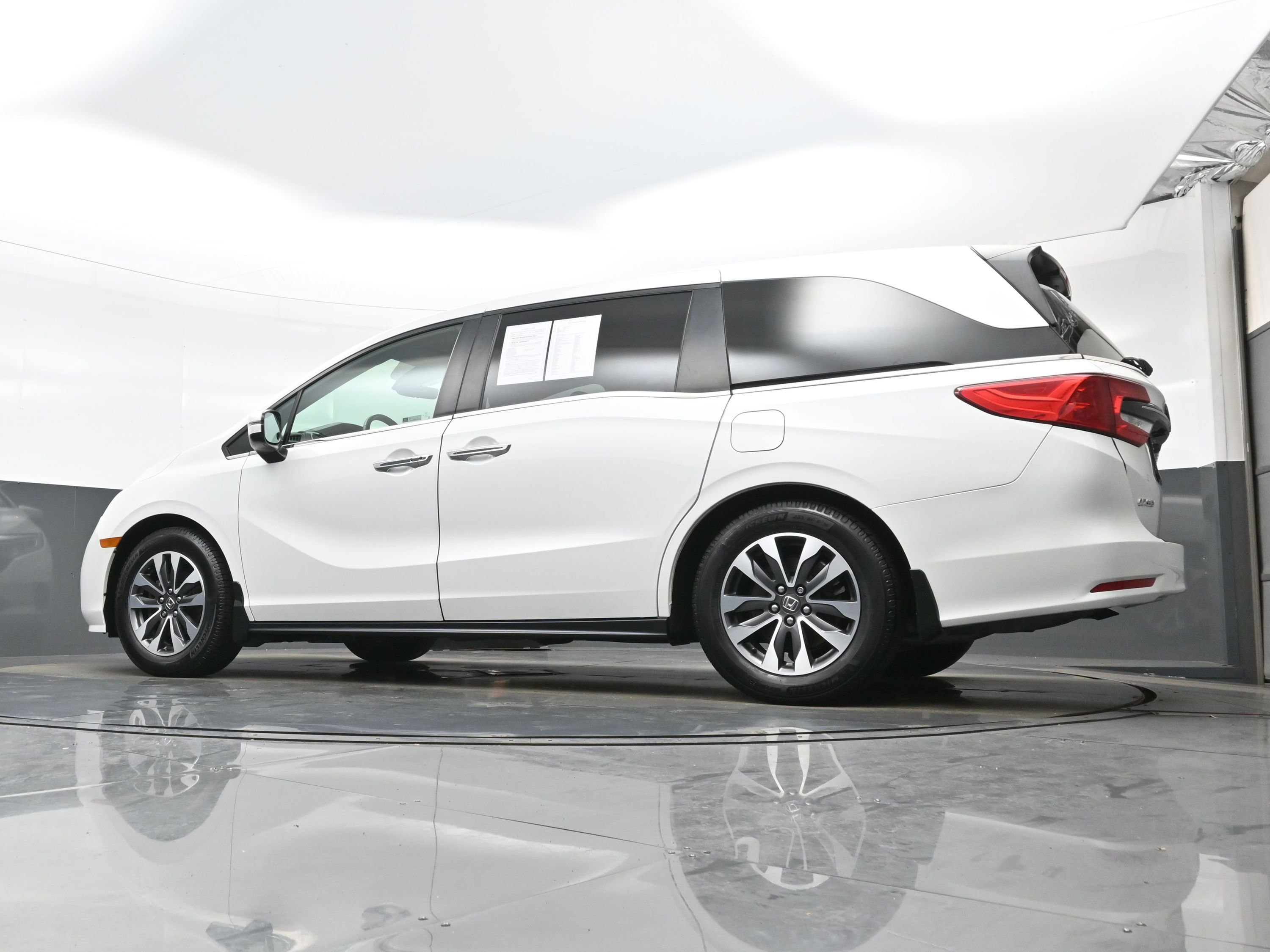 Used 2022 Honda Odyssey EX-L image 29