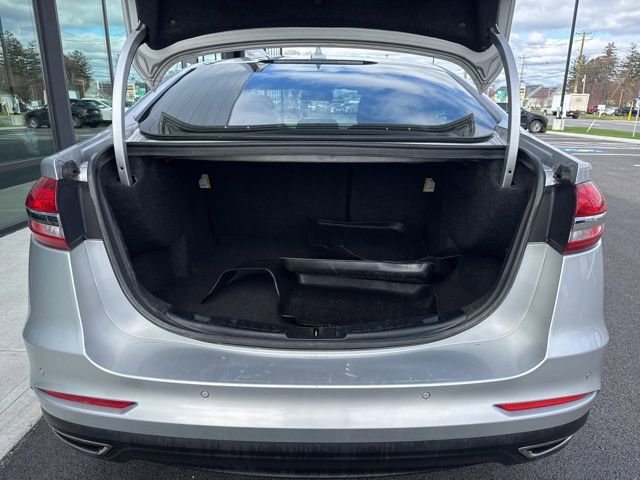 Used 2019 Ford Fusion SE AWD/4WD image 5