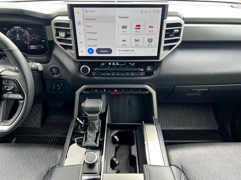 Used 2025 Toyota Sequoia SR5 image 29