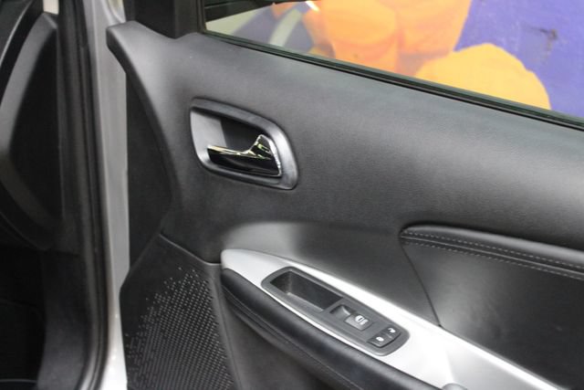 Used 2016 Dodge Journey SXT w/ Blacktop Package FWD image 11