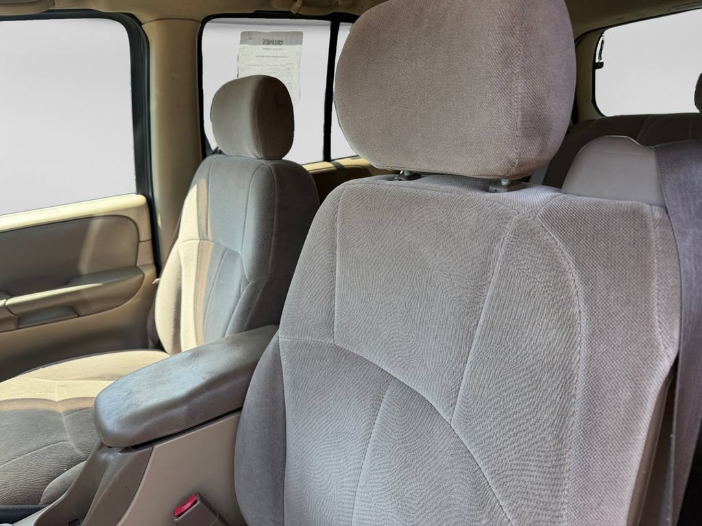 Used 2004 Chevrolet TrailBlazer LS w/ LS Preferred Equipment Group AWD/4WD image 20
