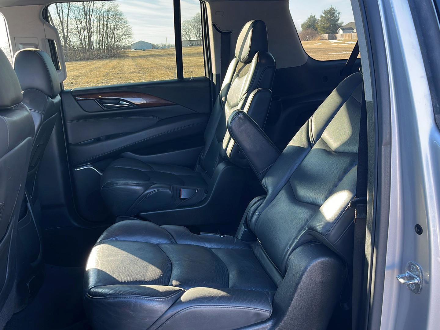 Used 2020 Cadillac Escalade ESV Luxury image 28