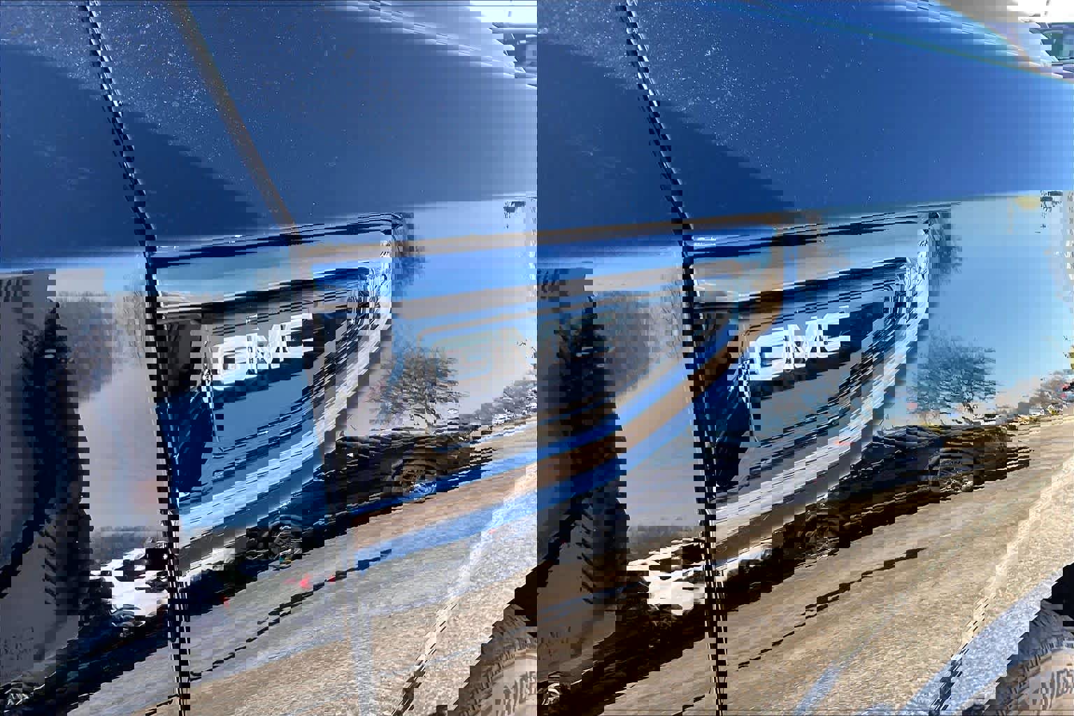 Used 2023 GMC Yukon Denali Ultimate image 10