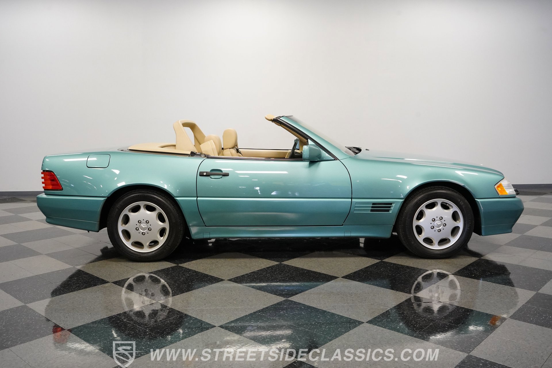 Used 1995 Mercedes-Benz SL 320 image 15