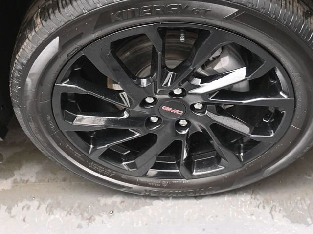 Used 2023 GMC Terrain SLE w/ Driver Convenience Package image 30