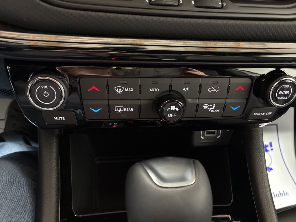 New 2026 Jeep Compass Limited image 10