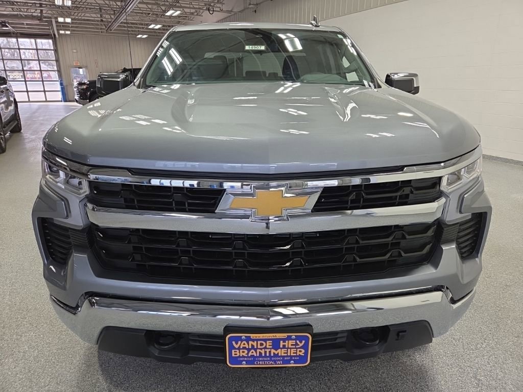 New 2026 Chevrolet Silverado 1500 LT image 2