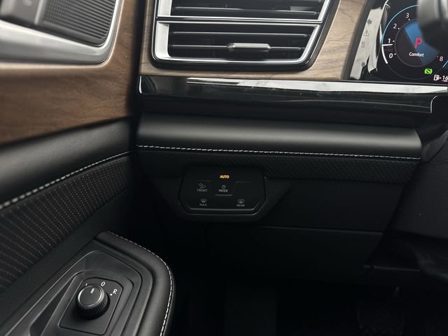 New 2026 Volkswagen Atlas SE image 18