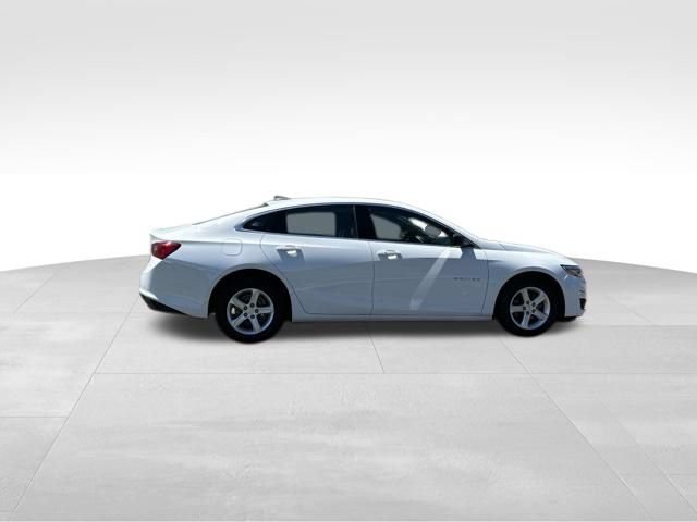 Used 2023 Chevrolet Malibu LS w/ LPO, Floor Liner Package FWD image 8