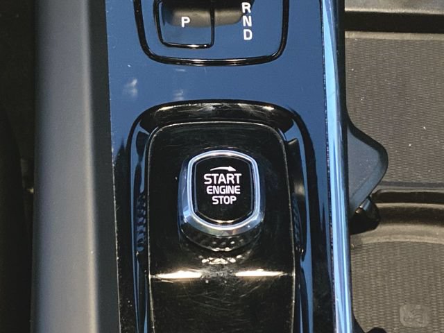 Used 2024 Volvo S60 B5 Core FWD image 17