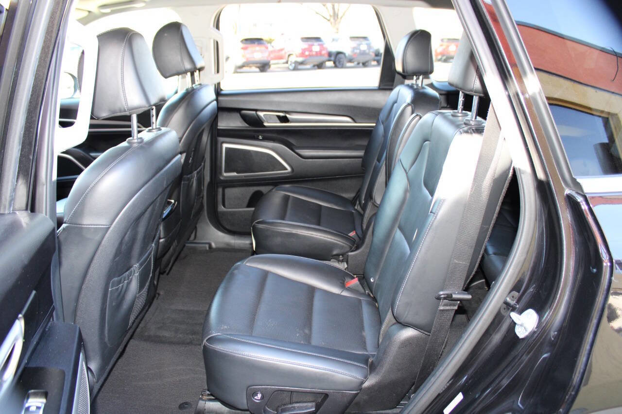 Used 2022 Kia Telluride S image 18