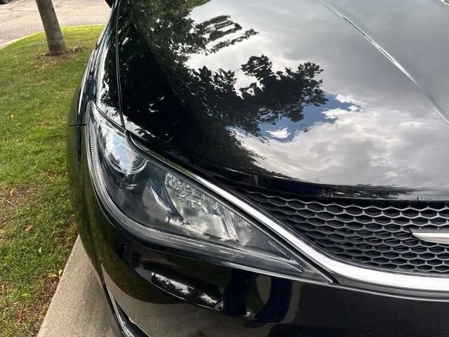 Used 2019 Chrysler Pacifica Limited FWD image 10