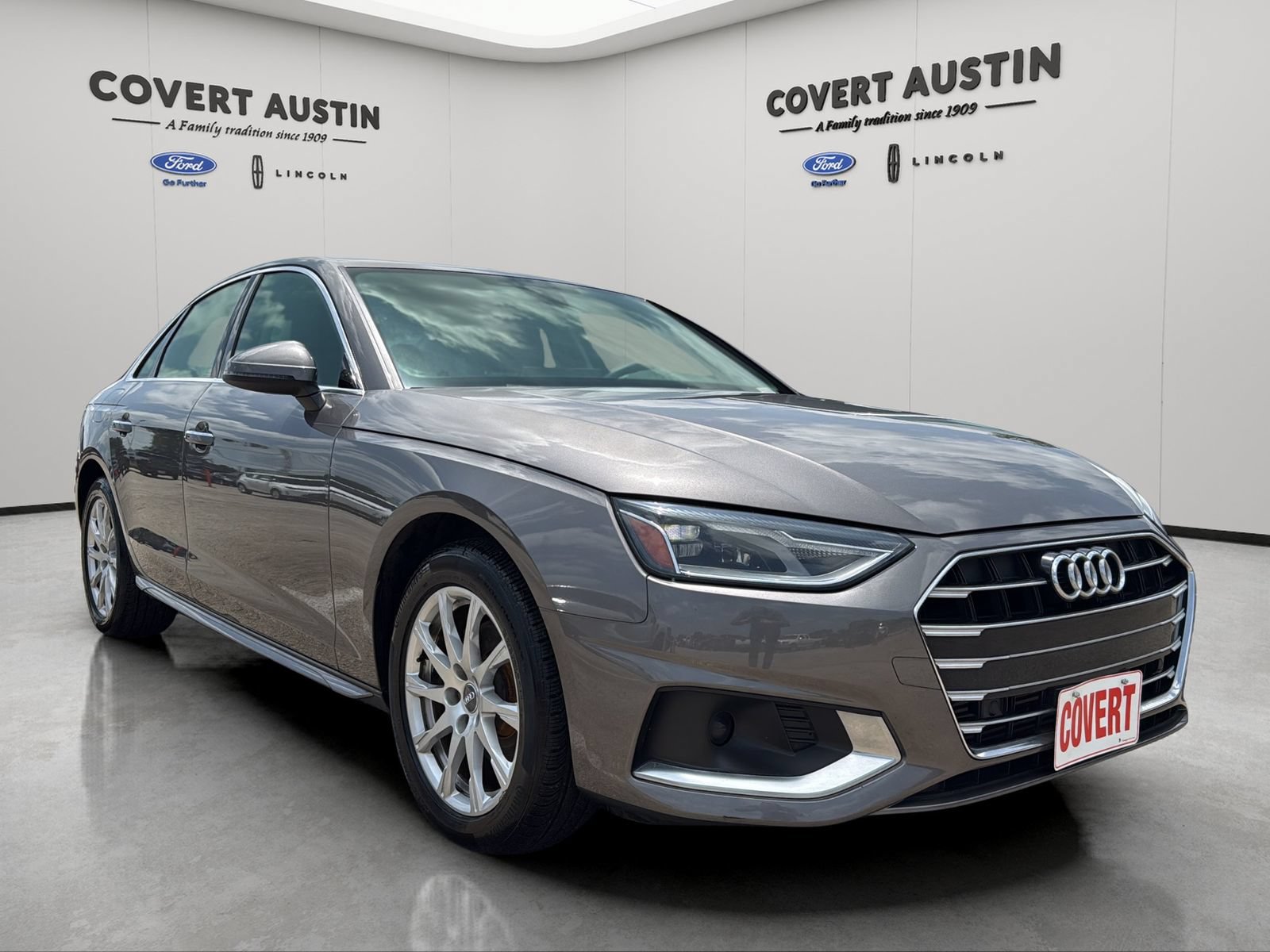 Used 2020 Audi A4 2.0T Premium w/ Convenience Package FWD image 6