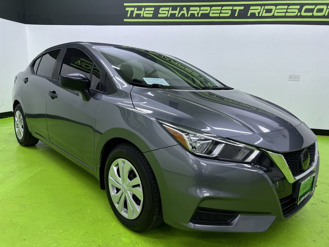 Used 2020 Nissan Versa S FWD image 2