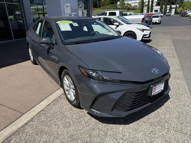 Certified 2025 Toyota Camry LE FWD image 10