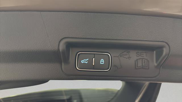 New 2026 Ford Explorer ST-Line w/ ST-Line Street Pack AWD/4WD image 20