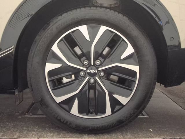 Certified 2024 Kia EV6 Wind w/ Wind Technology Package RWD image 12