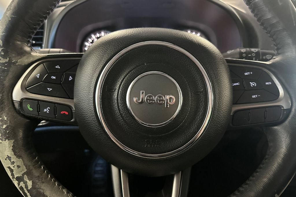 Used 2019 Jeep Renegade Limited w/ UConnect 8.4 Nav Group FWD image 25