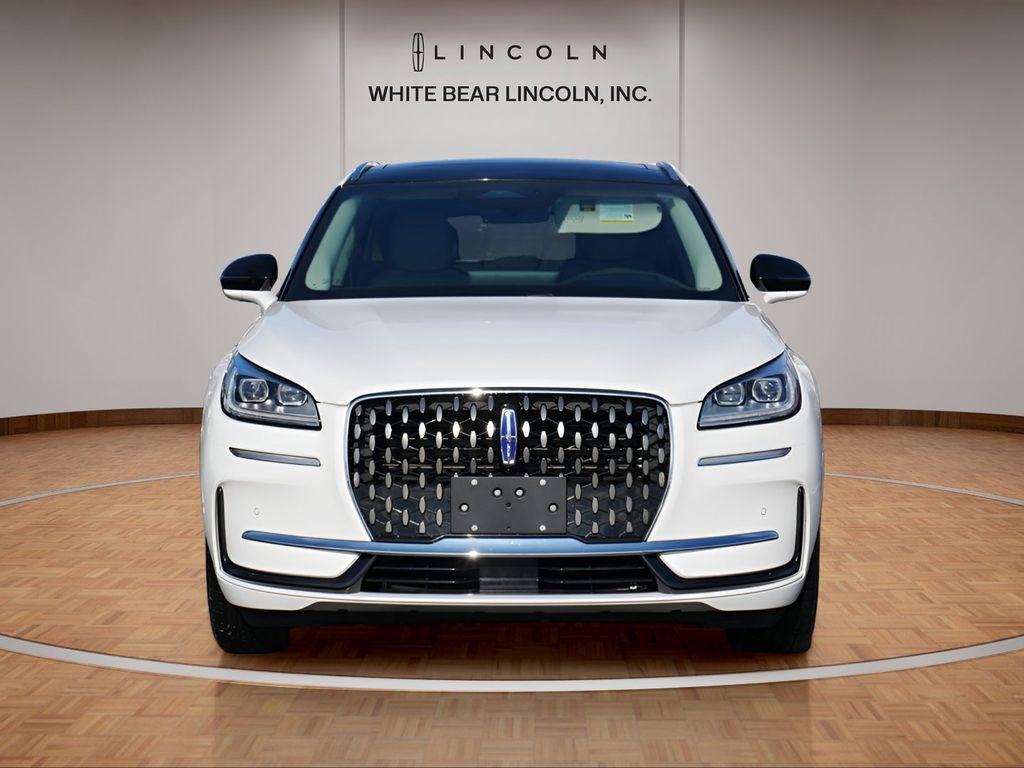 Used 2023 Lincoln Corsair Grand Touring w/ Equipment Group 302A image 2