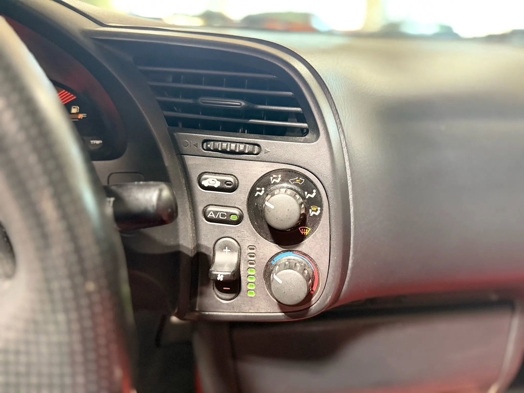 Used 2001 Honda S2000 image 20