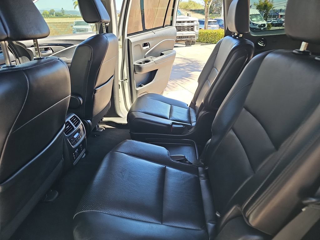 Used 2017 Honda Pilot Elite image 16