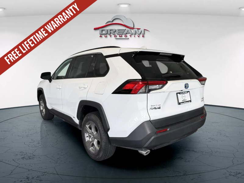 Used 2024 Toyota RAV4 XLE AWD/4WD image 6