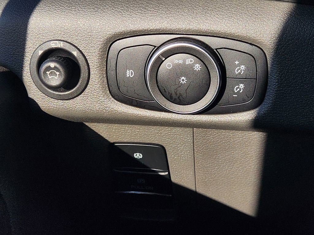 Used 2023 Ford Transit 350 XLT image 23