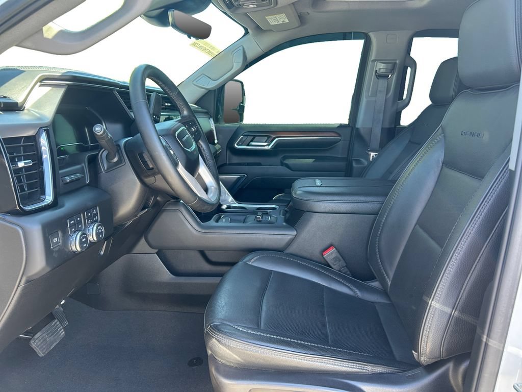 Used 2024 GMC Sierra 3500 Denali w/ Denali Reserve Package AWD/4WD image 26