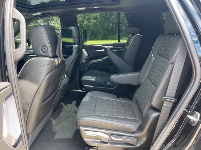 Used 2024 Cadillac Escalade Sport Platinum w/ Heavy-Duty Trailer Package image 47