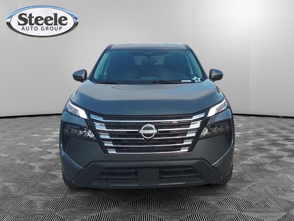 Used 2024 Nissan Rogue SV image 8