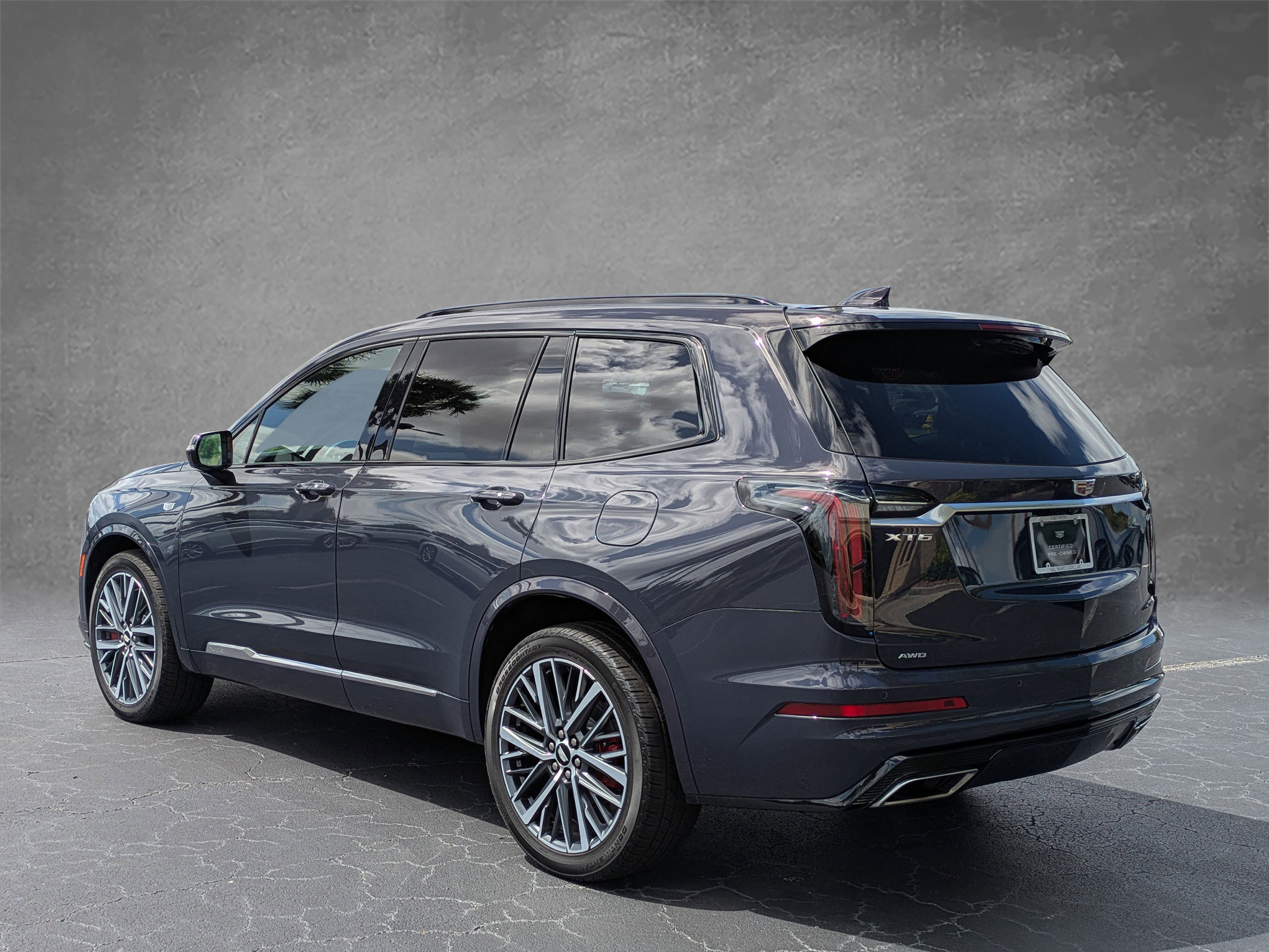 Certified 2024 Cadillac XT6 Sport w/ LPO, Floor Liner Package image 4