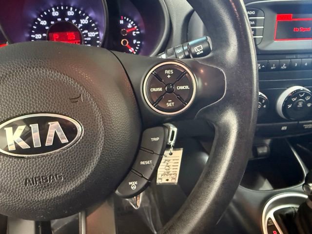Used 2015 Kia Soul + image 15