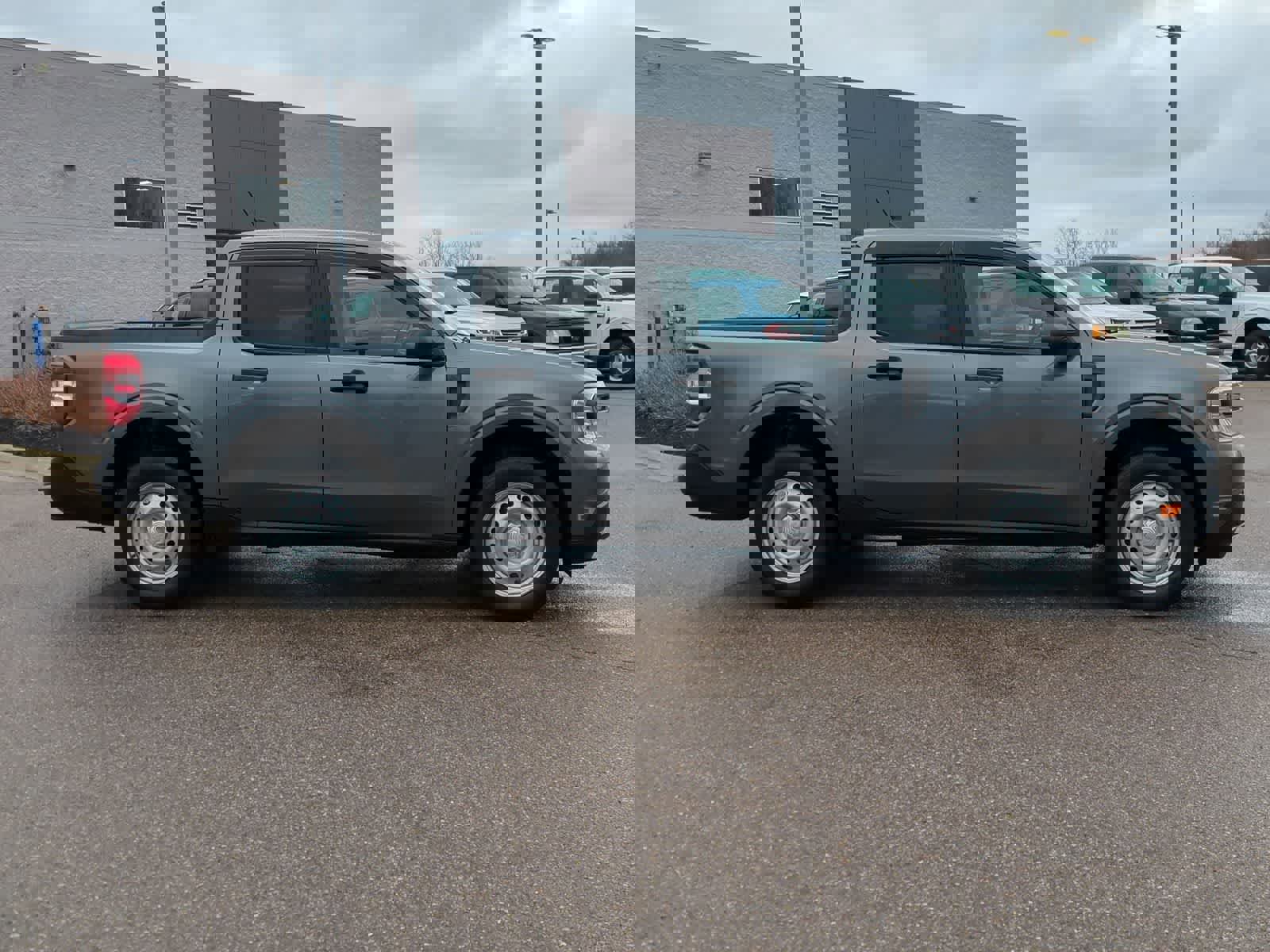 Used 2022 Ford Maverick XL w/ Equipment Group 100A Standard image 9