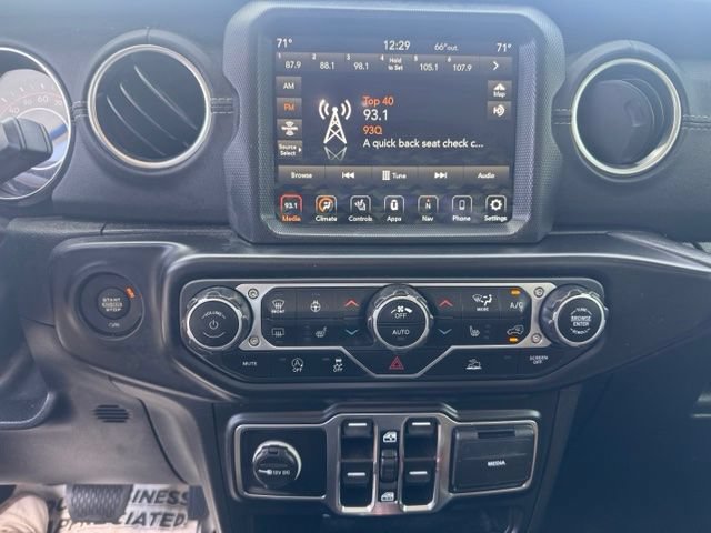 Used 2021 Jeep Gladiator Overland w/ Popular Equipment Package AWD/4WD image 16