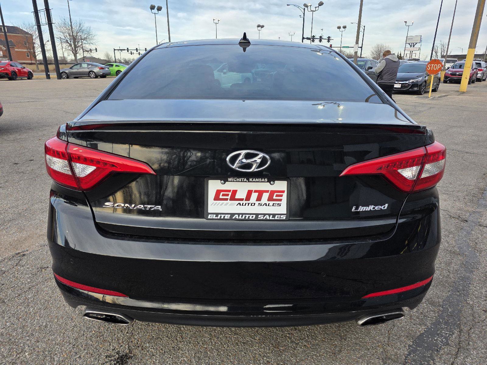 Used 2015 Hyundai Sonata Limited w/ Option Group 06 image 6