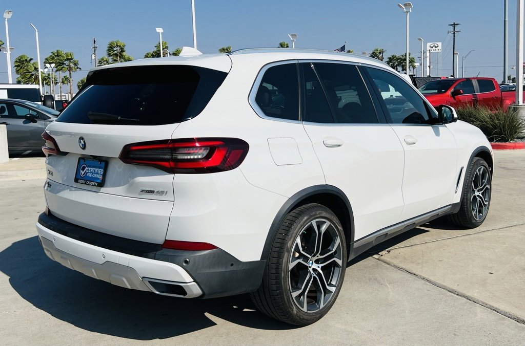 Used 2022 BMW X5 sDrive40i w/ Parking Assistance Package image 6