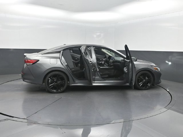 Used 2021 Nissan Sentra SR w/ Electronics Package FWD image 36