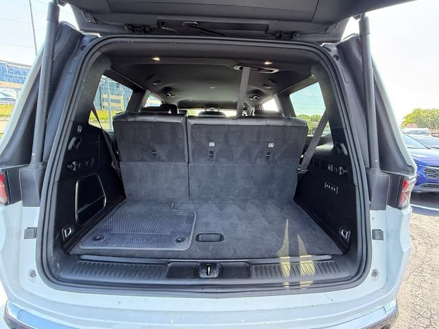 Used 2023 Jeep Wagoneer Series III w/ Preferred Equipment Group AWD/4WD image 33