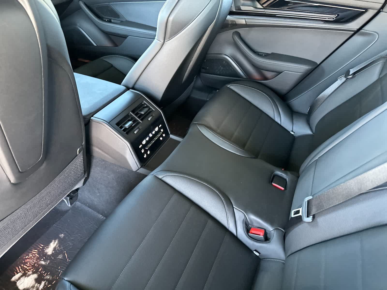 New 2026 Porsche Panamera RWD image 13