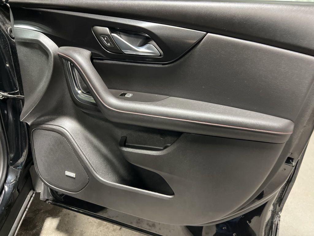 Used 2025 Chevrolet Blazer RS image 11