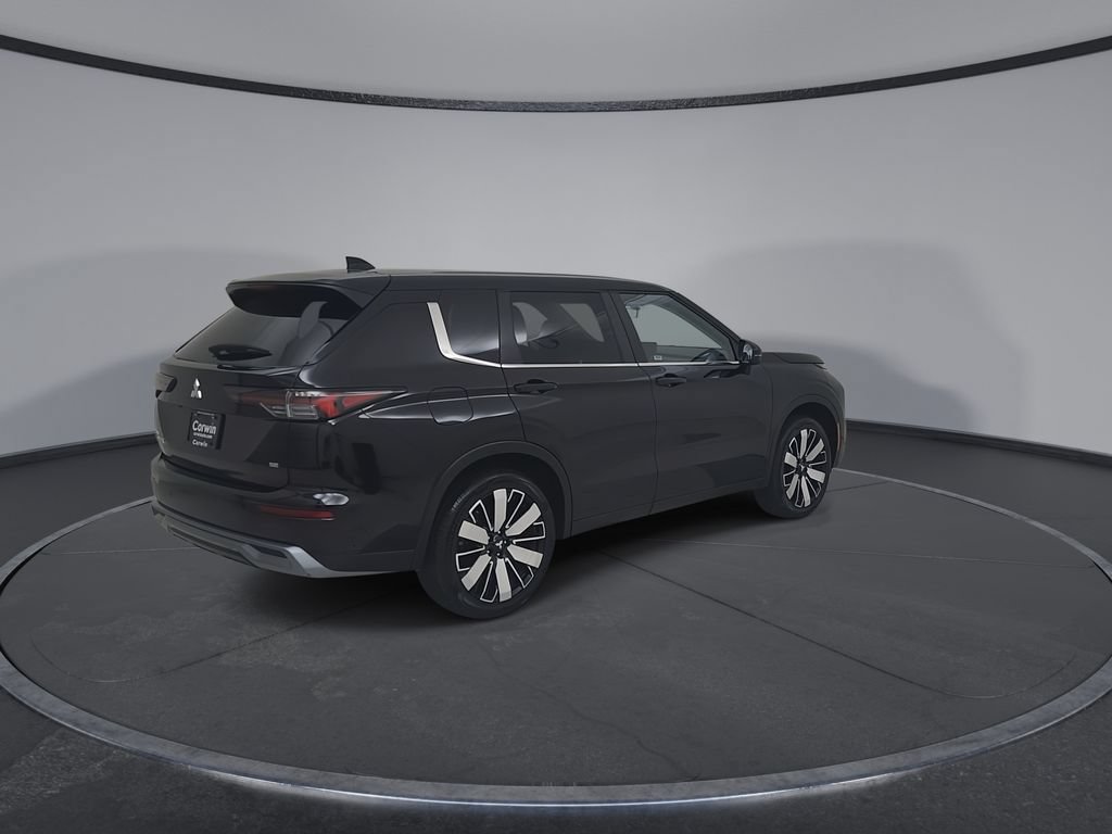 Used 2025 Mitsubishi Outlander SE FWD image 16
