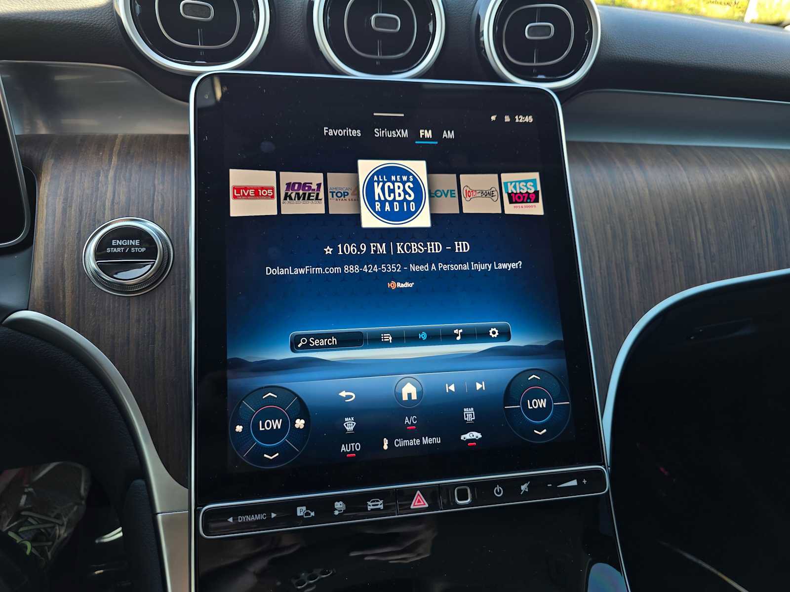 Used 2025 Mercedes-Benz GLC 350e 4MATIC image 27