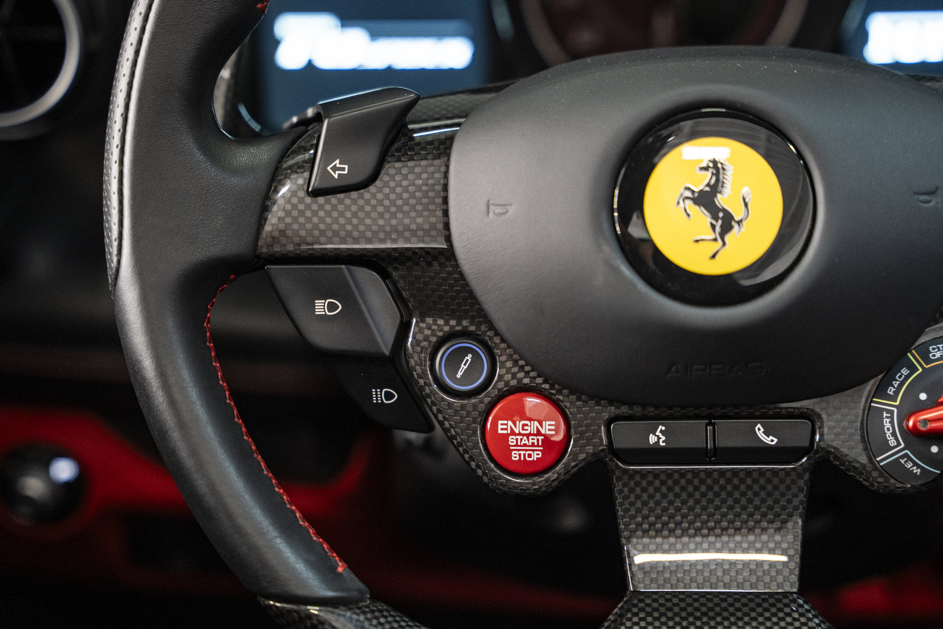 Used 2022 Ferrari F8 Tributo RWD image 37