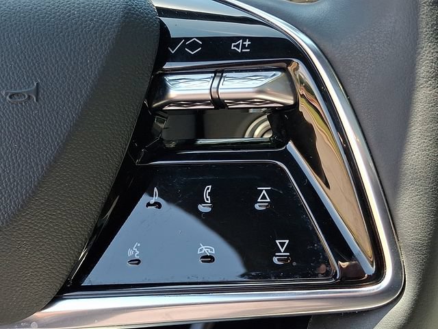 Certified 2023 Cadillac Lyriq 2WD image 18