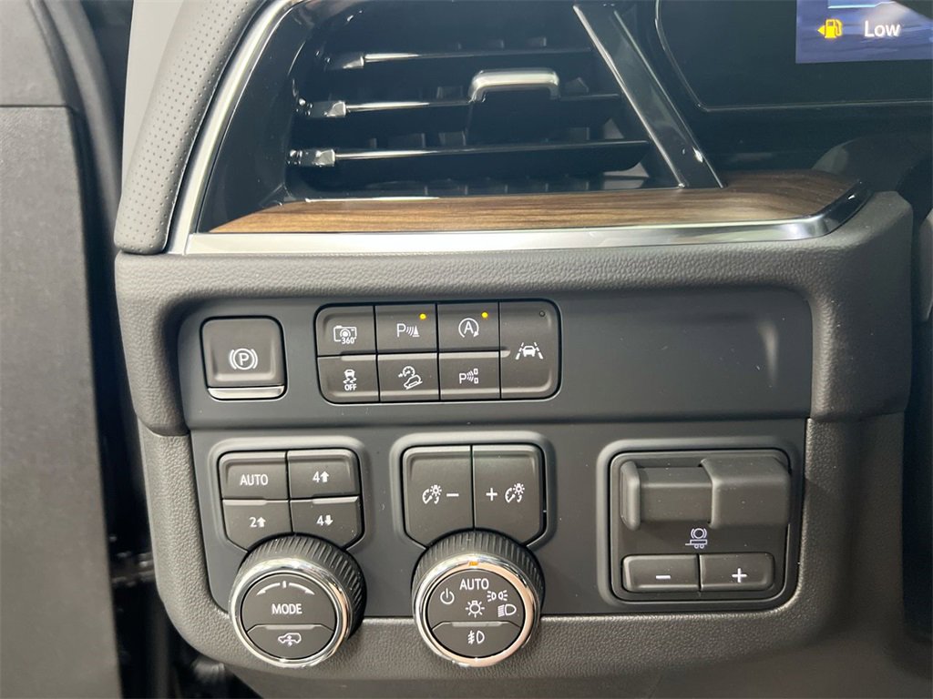 New 2025 Chevrolet Tahoe High Country image 18