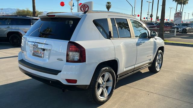 Used 2014 Jeep Compass Latitude image 23