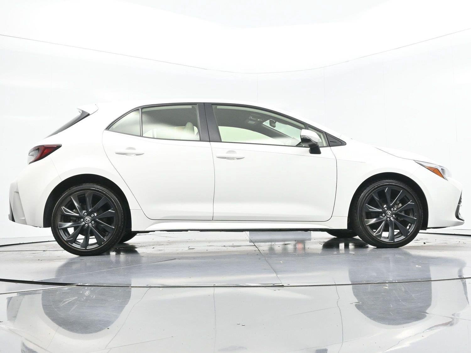 Used 2024 Toyota Corolla XSE FWD image 50