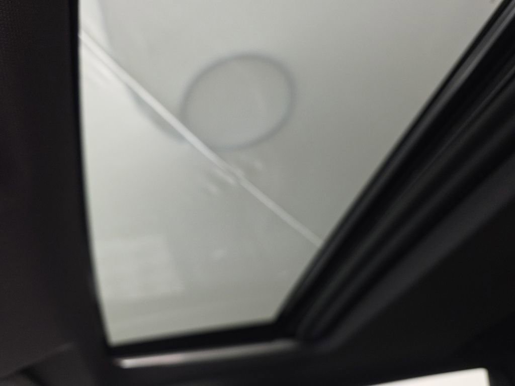 Used 2021 Chevrolet Silverado 1500 High Country w/ Technology Package AWD/4WD image 27